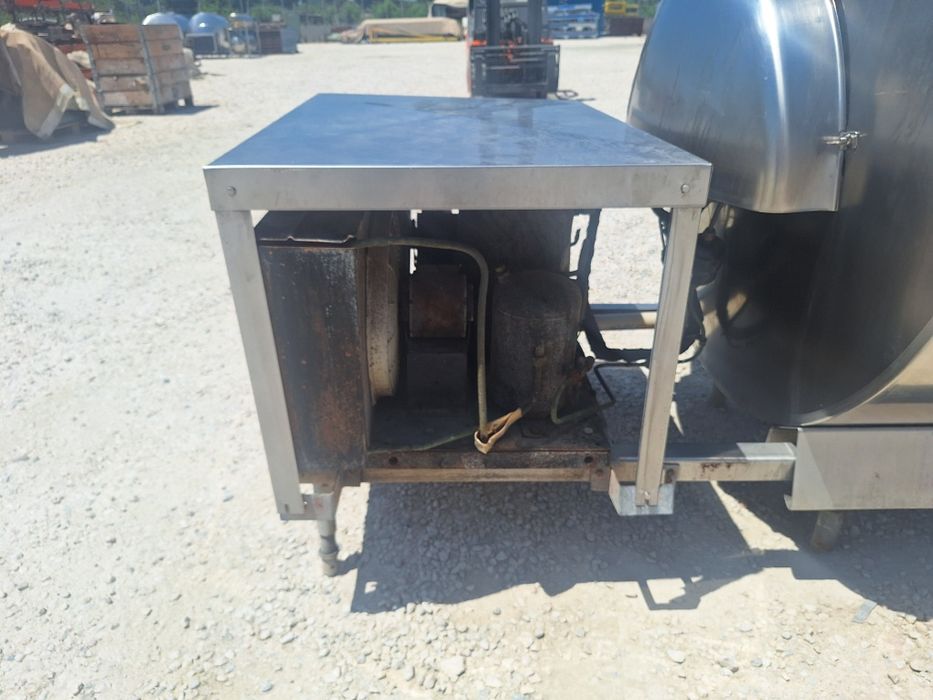 Хладилна вана за мляко