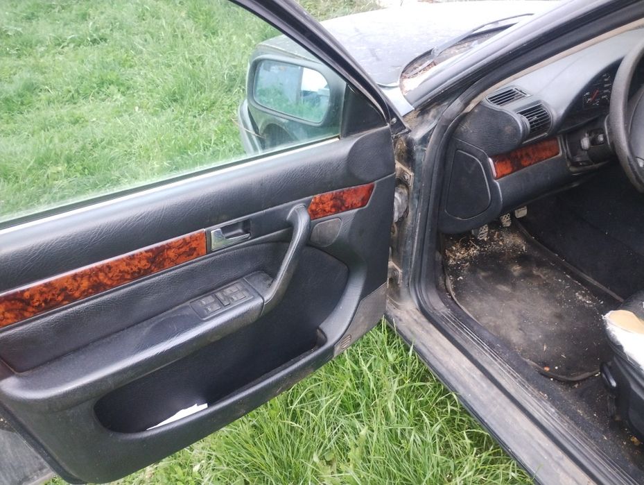 Ауди 100 на части