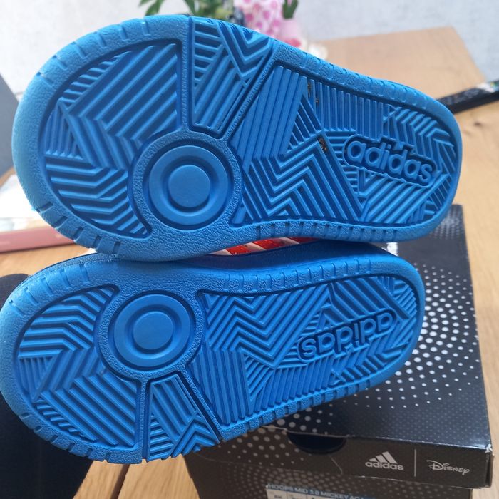 Маратонки adidas Disney 25