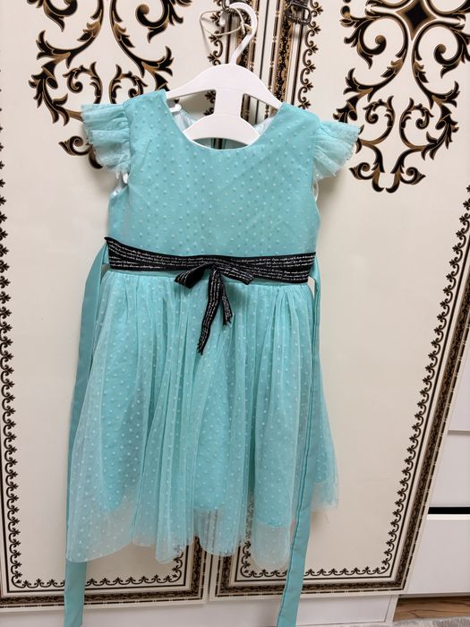 Продам Детские платья