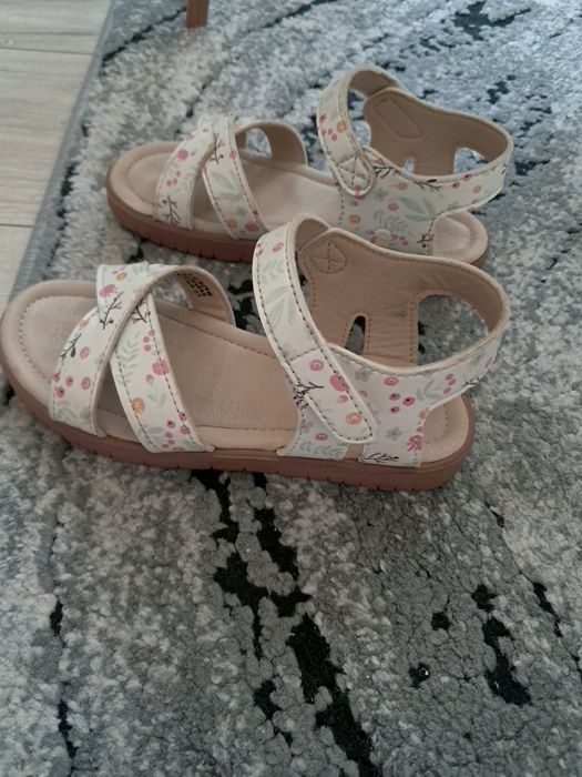 Детски  сандалети за момиче