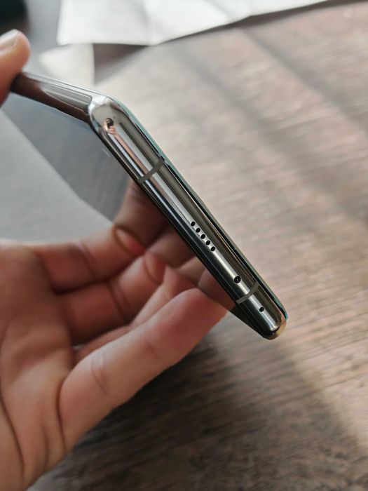 Vând Huawei mate 40 pro