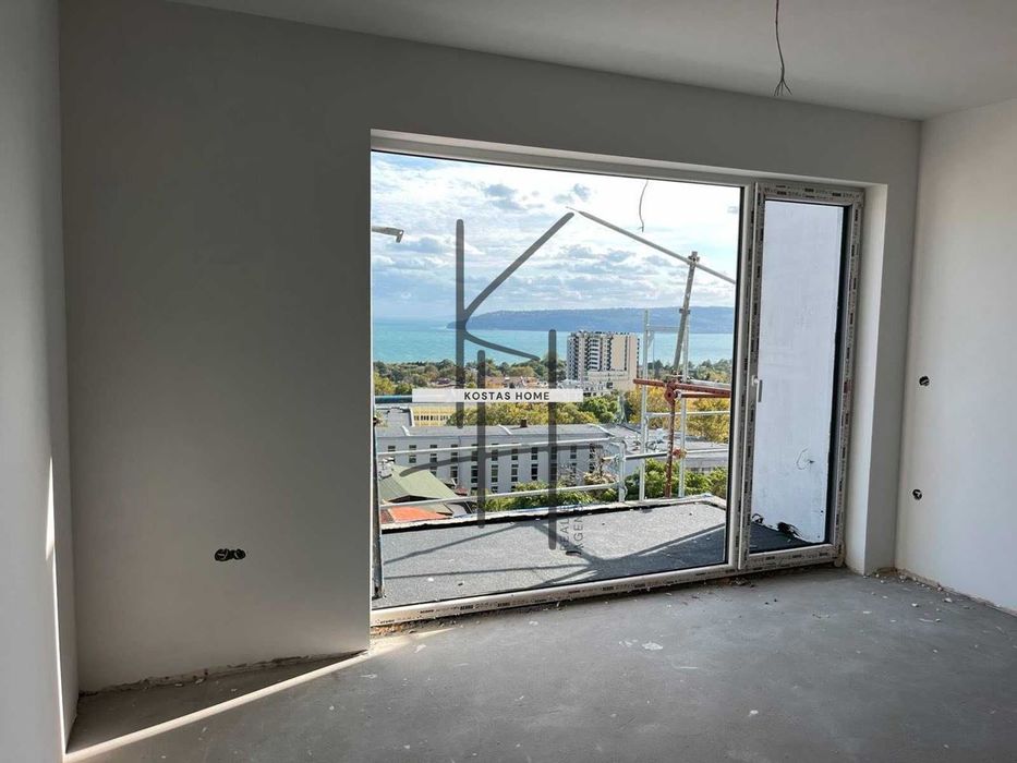 Продава се Тристаен апартамент в Варна, Бриз - 118 кв.м за 2839 €/кв.м - Снимка #1