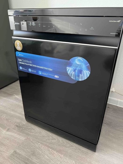 Посудомоечная машина Midea MFD60S510Bi