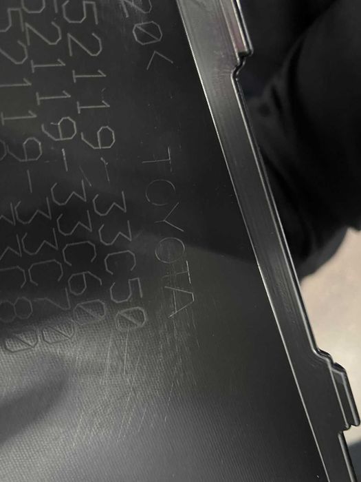 Передний бампер Lexus 570 новый оригинал