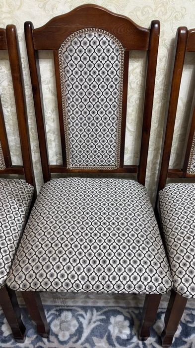 Продам стулья 8 шт