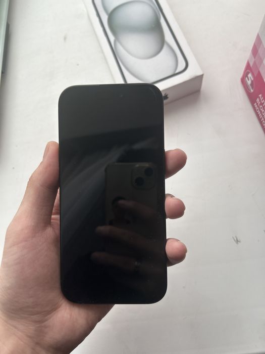 Продам или обмемняю Айфон 15