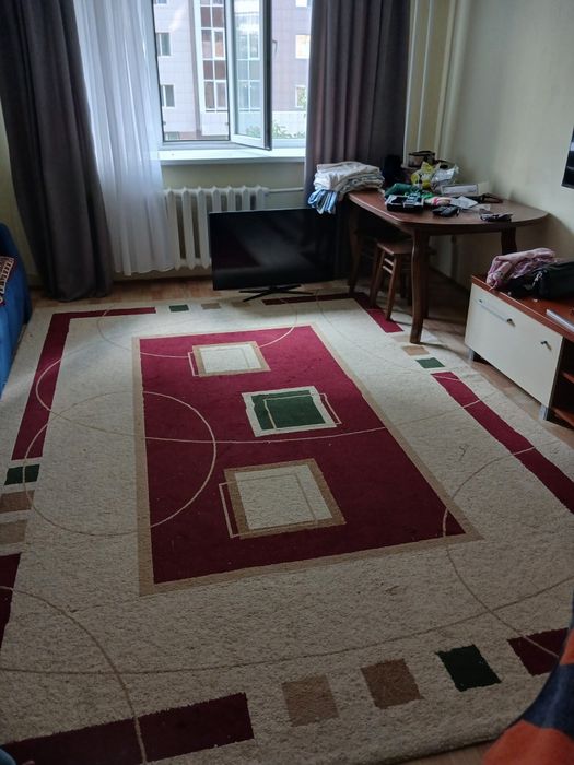 Отдам ковер даром
