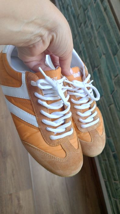 Маратонки дамски от Англия маркови