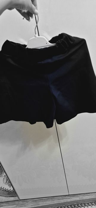 Продам школьную одежду