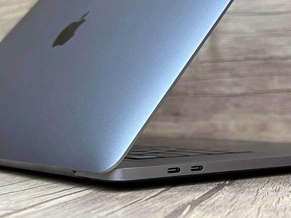б/у MacBook Pro 15” i7/ 16Gb/ 512Gb / 2018г.