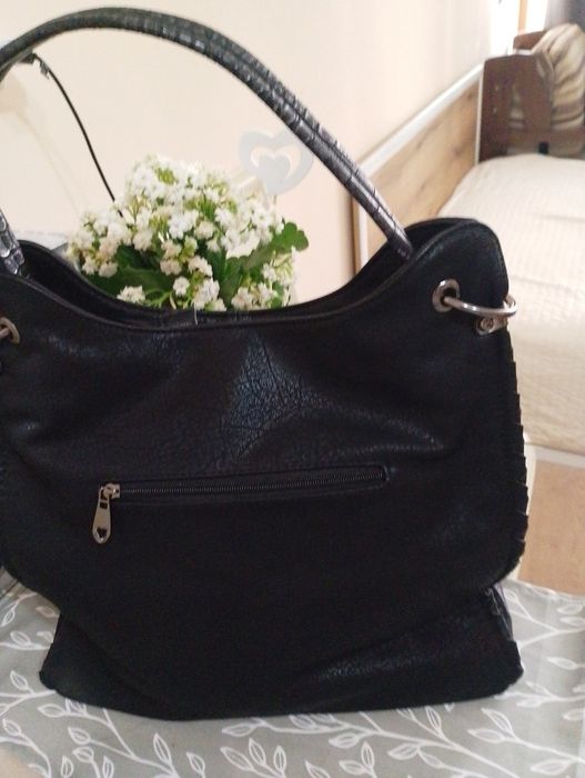 ОБЯВА 10.Кожена раница и дамски чанти.