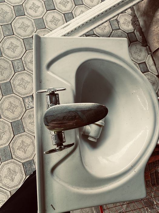 Продаю раковина со шкафом