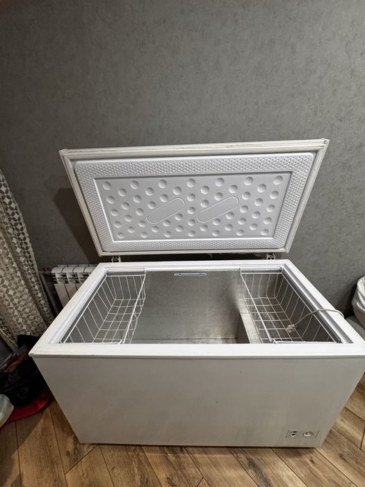 Продам морозильную камеру