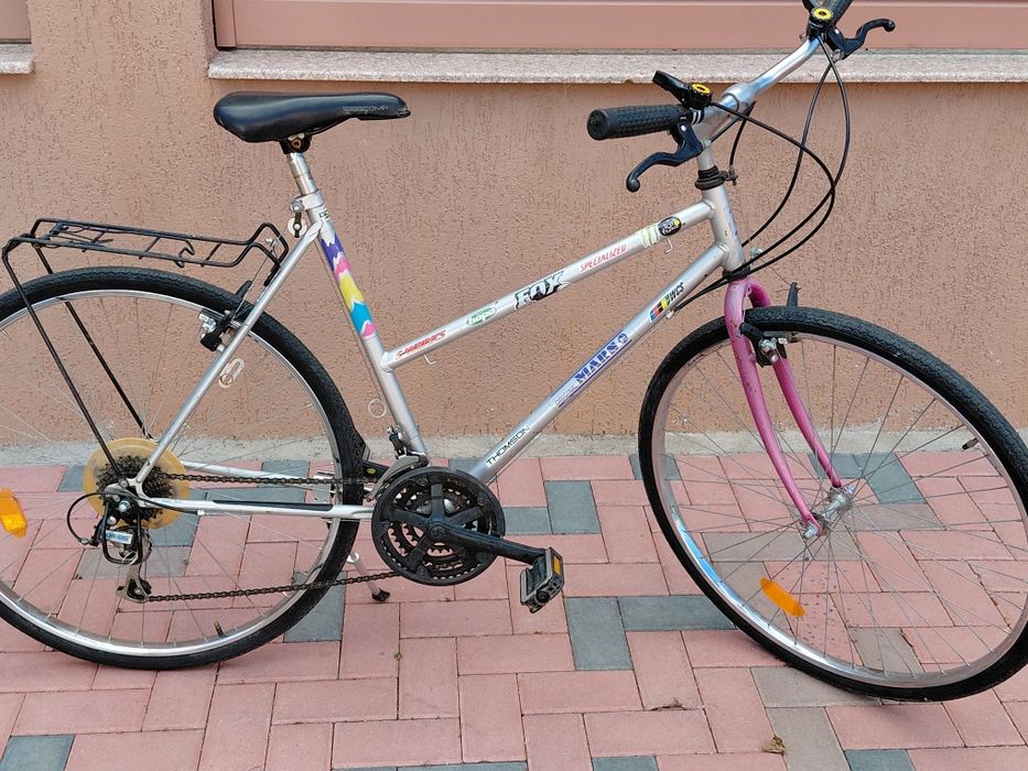 Vând bicicleta Dama.