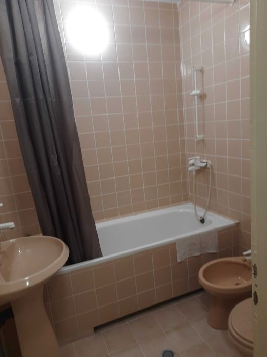 Продава се Тристаен апартамент в Плевен, 9-ти квартал - 130 кв.м за 1270 €/кв.м - Снимка #5