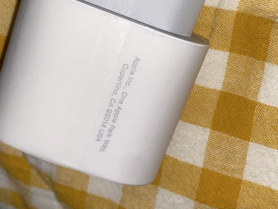 Оригинальный Apple 20W USB-C power adapter, новый