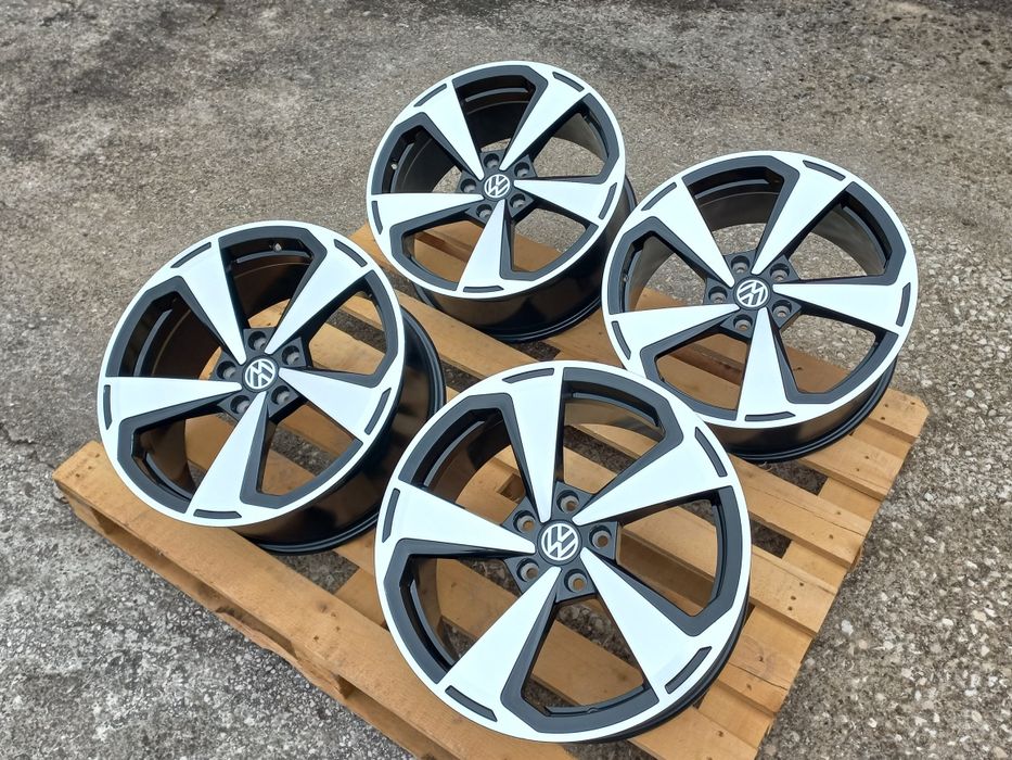 18  Vw Škoda 5x112 Golf GTI GTD Passat Tiguan Octavia Superb 8.0j et40