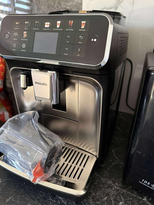 Philips latte go seria 5500 cel din inox !