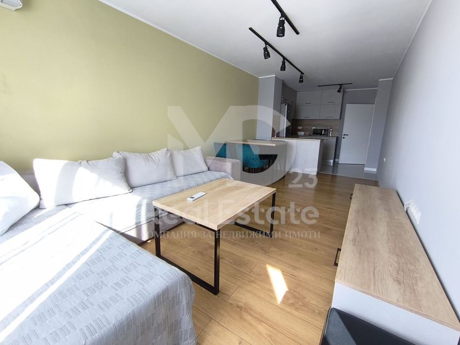 Дава се под наем Двустаен апартамент в Пловдив, Младежки Хълм - 66 кв.м за 510 € - Снимка #1