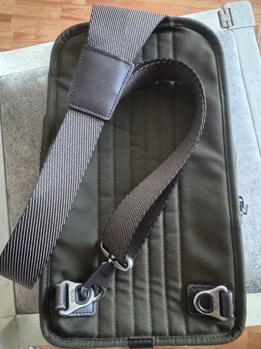 Tumi сумка барсетка на одном ремне