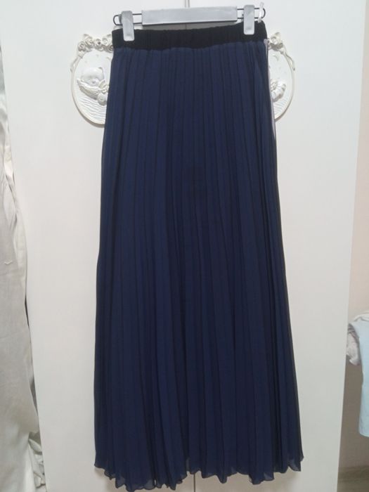 Юбки разные солнце клёш и плесированые а также юбка брюк