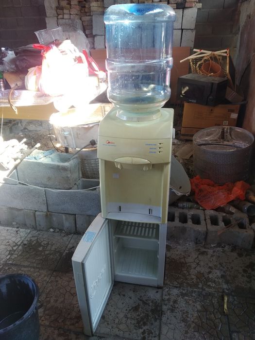 Диспенсер для воды