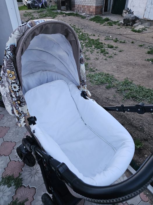 Продам коляску хорошем состоянии!