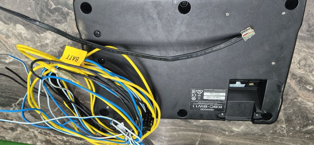 Vand  Subwoofer  Activ  Kenwood