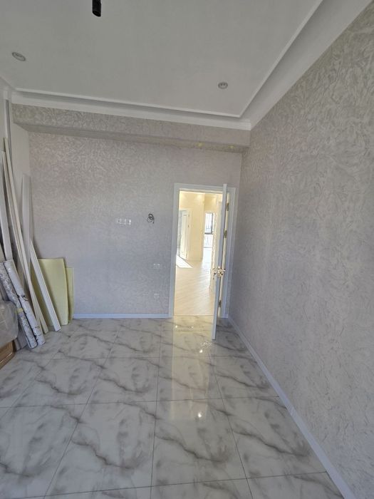 4 комнатная   квартира. М.Улугбек новостройка.