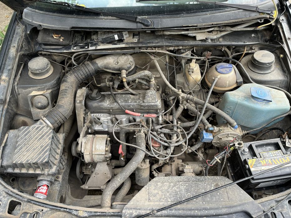 Фолксваген пасат 2 1.6 бензин на части.