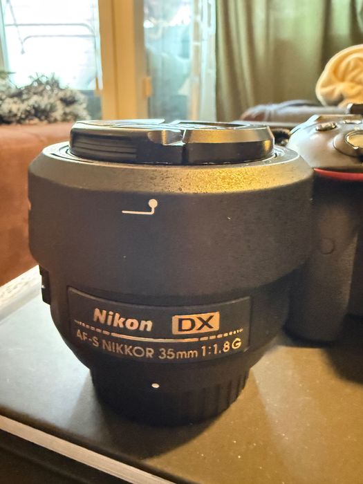 Nikkon D5300 + 18/55mm + 35mm