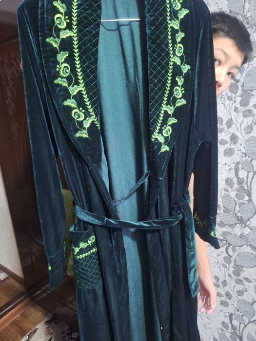 Ayollar uchun villur xalat yangi