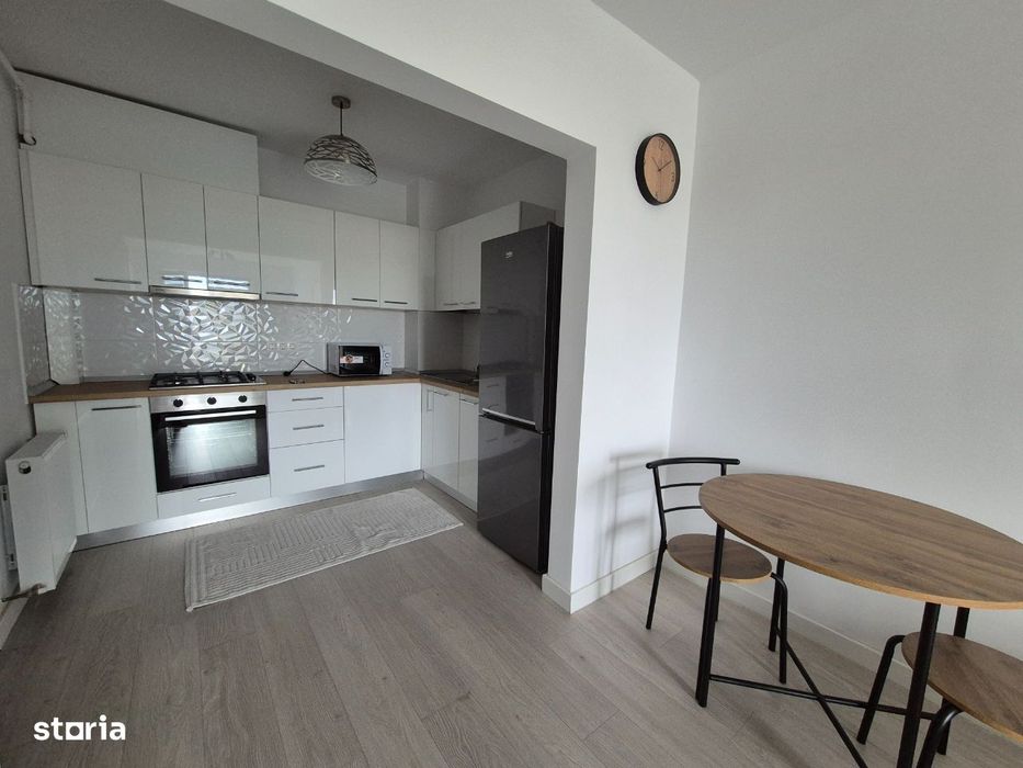 Bdul Bucuresti, nou, ap 2 camere cu centrala si AC, et 4/9 — fotografia 3