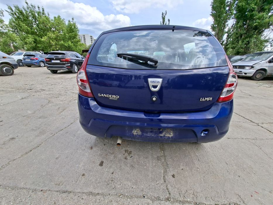 Dezmembrez Dacia Sandero 1.4 B 2008