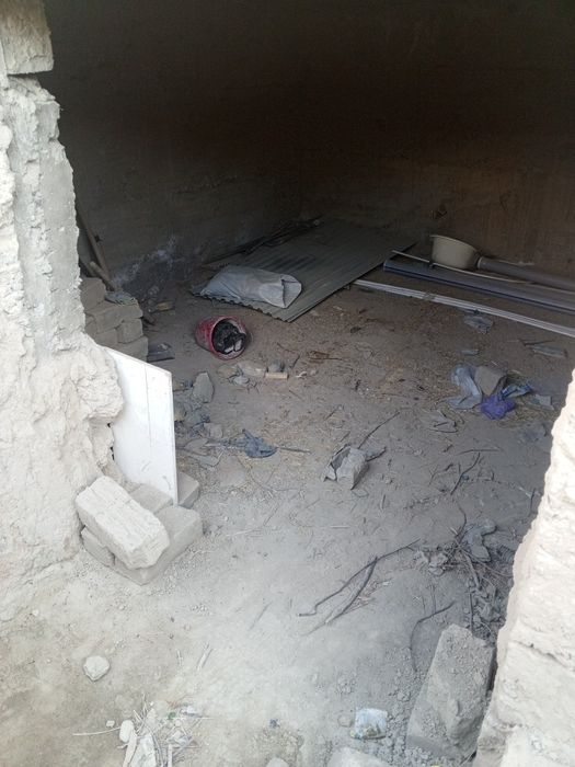 Ховли жой сотилади срочна.Адрес  Пастдаргом туманЭСКИ АНХОР К-К