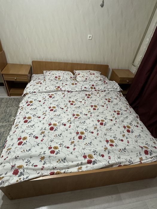 Продается спальный гарнитур в комлект