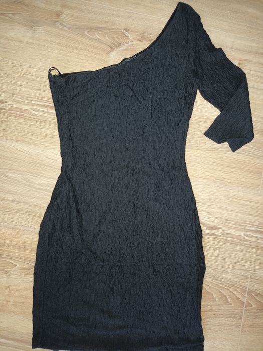 Рокля къса черна размер S