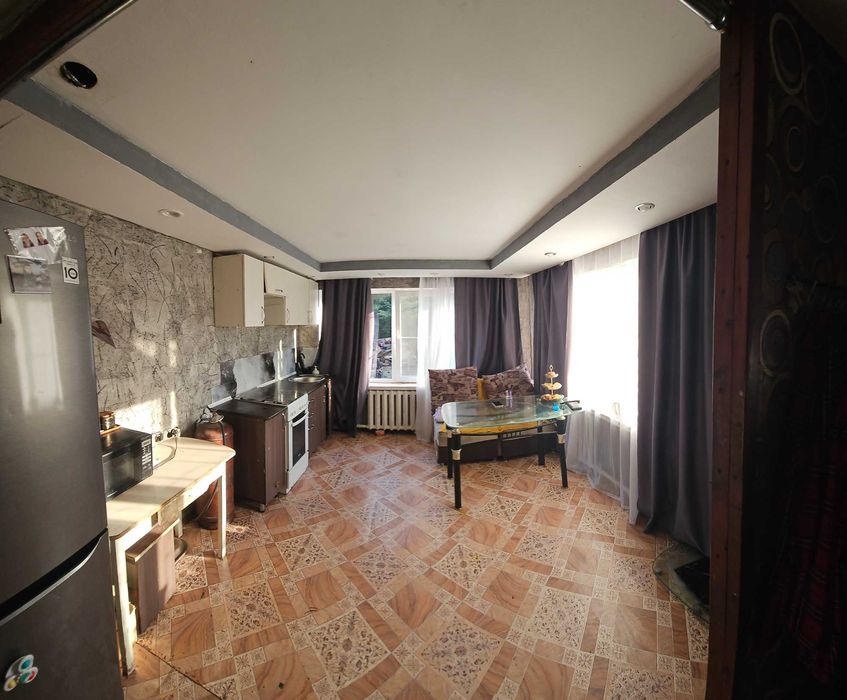 Дом кирпичн 4х-комн район БСМП