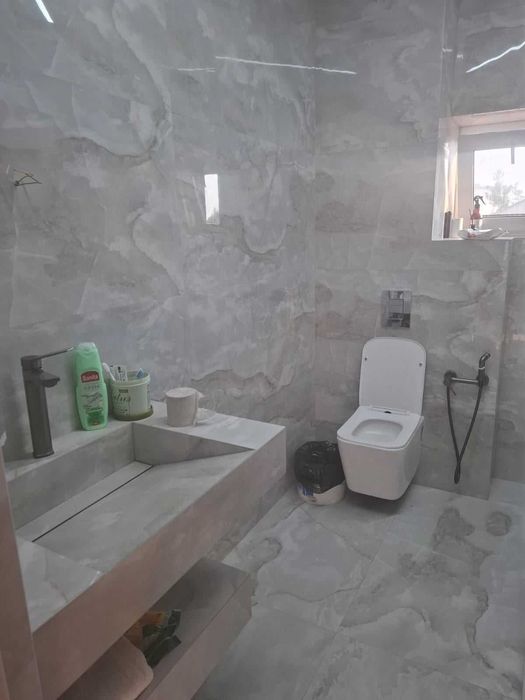 Дом, Центр, 5 комнат