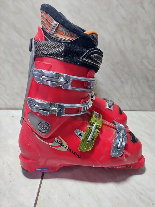 Clapari ski schi  Salomon mondo 27-27,5  corespunde mărimii 41-42