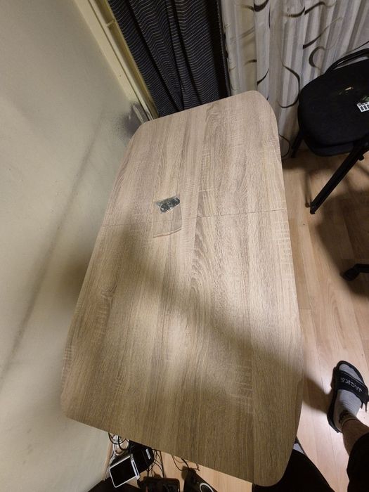 Masă living/bucătărie extensibilă