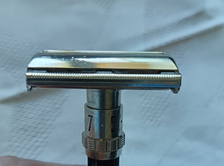 Самобръсначка Gillette Super Adjuatable.