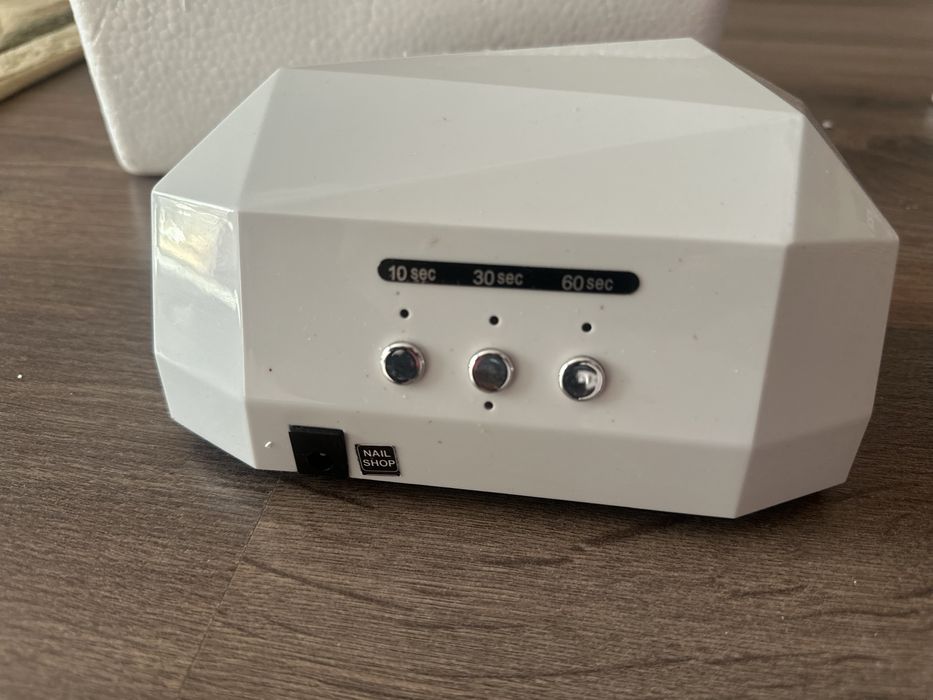 LED лампа для маникюра