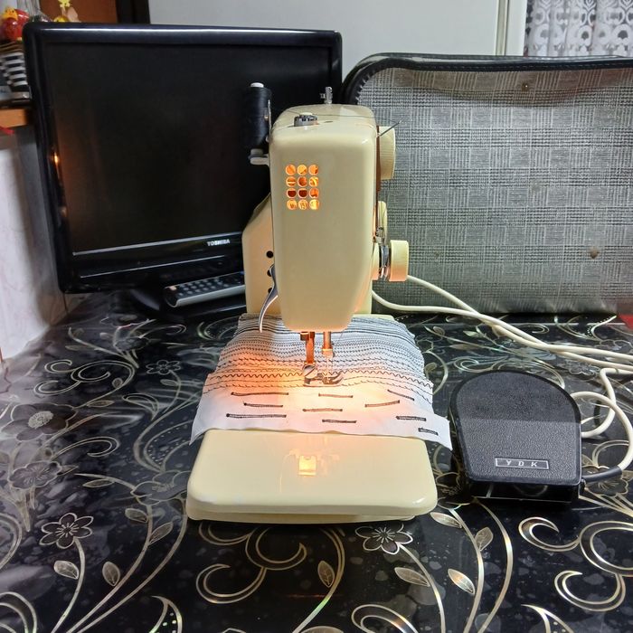 Masina de cusut LADY  cu graifar industrial, butoniera automata