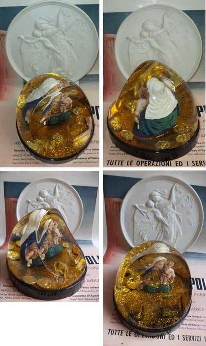 2 obiecte decorative cu temă religioasă