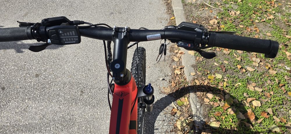 Чисто нов  27.5 Електрически велосипед Нов