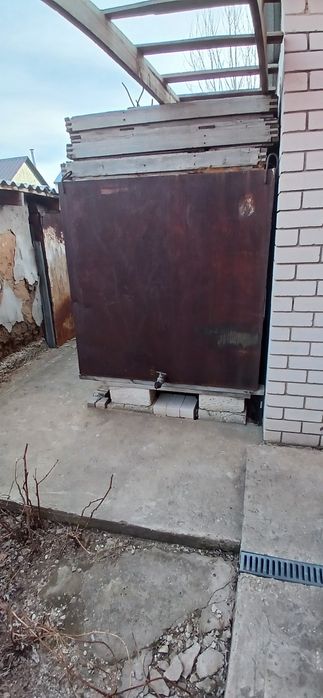 Продам емкость железный