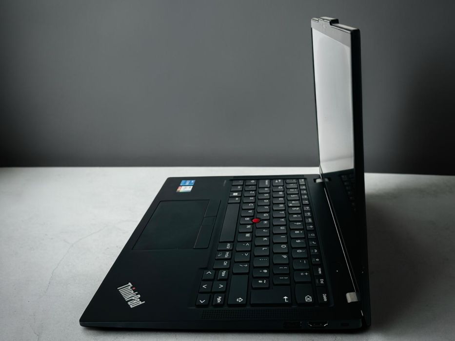 Лаптоп LENOVO ThinkPad X13 Gen 4 13.3" Touch i5-1335U 16RAM 256GB Гаранция!