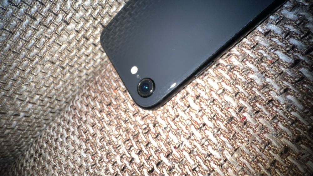 iphone se 64 gd с кутия и кабел